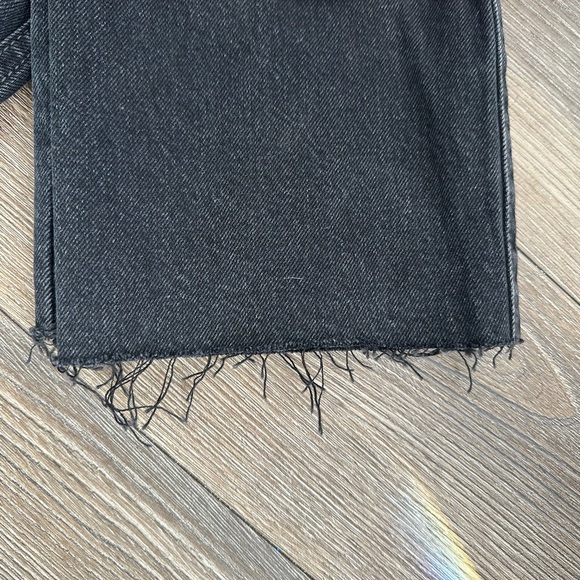 Levi’s Black Distressed Women’s Ripped Denim Straight Leg Jeans - Picture 3 of 6